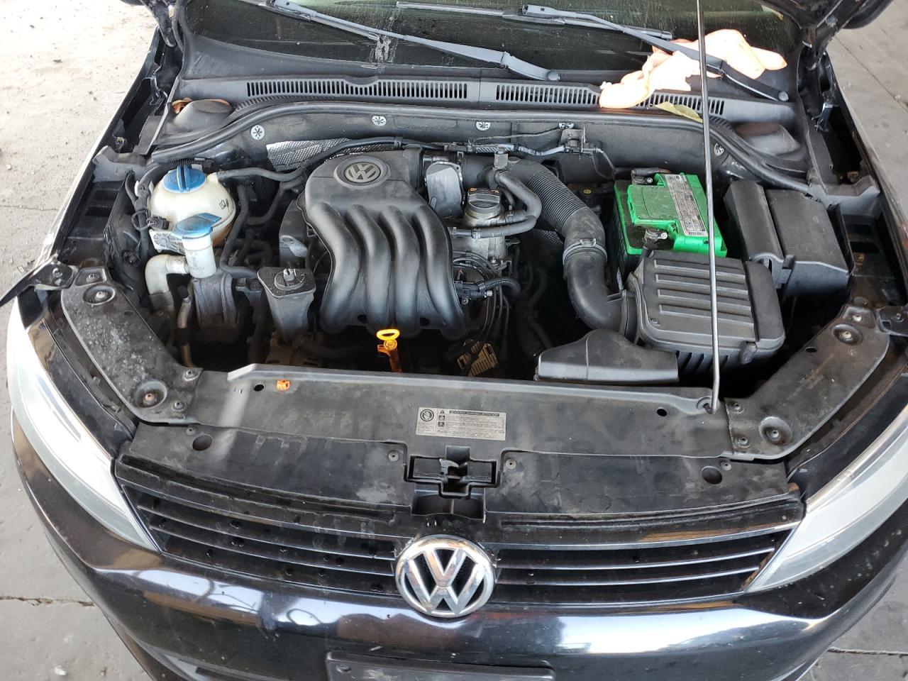 2012 VOLKSWAGEN JETTA