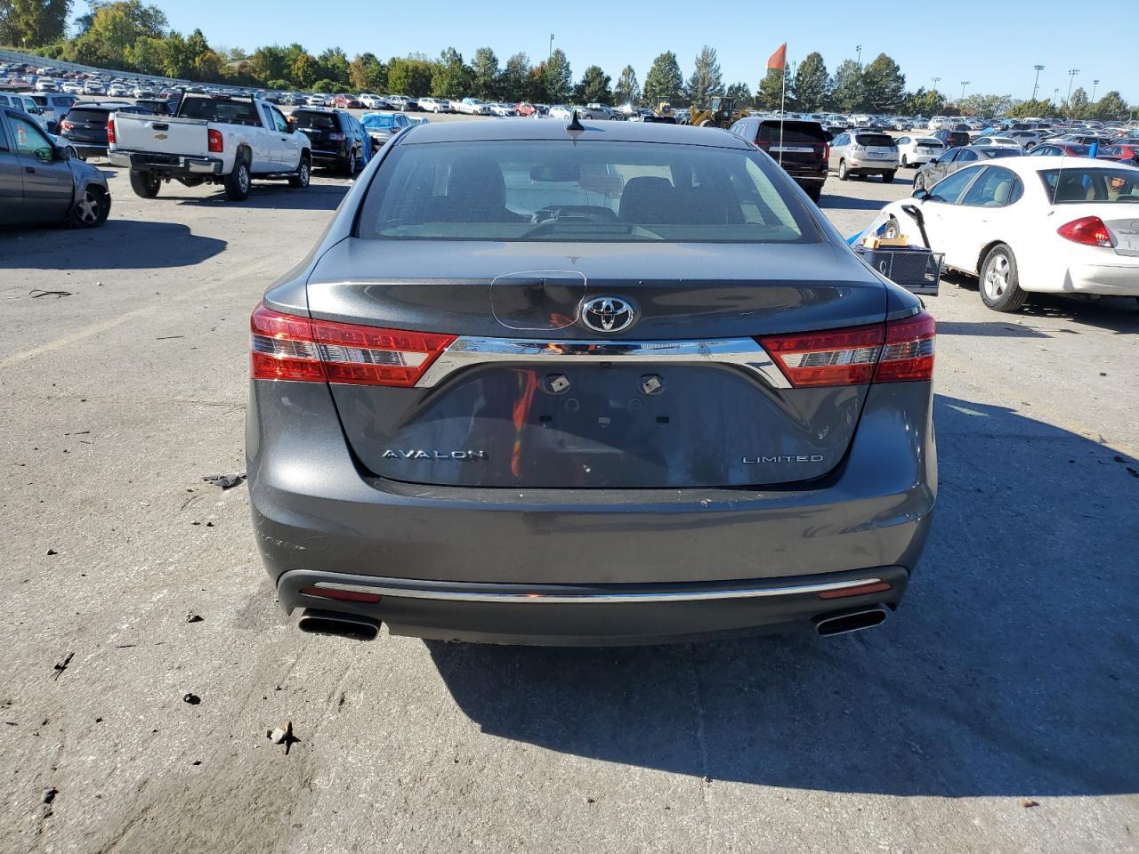 2018 TOYOTA Avalon