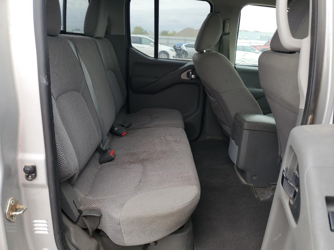 2017 NISSAN Frontier