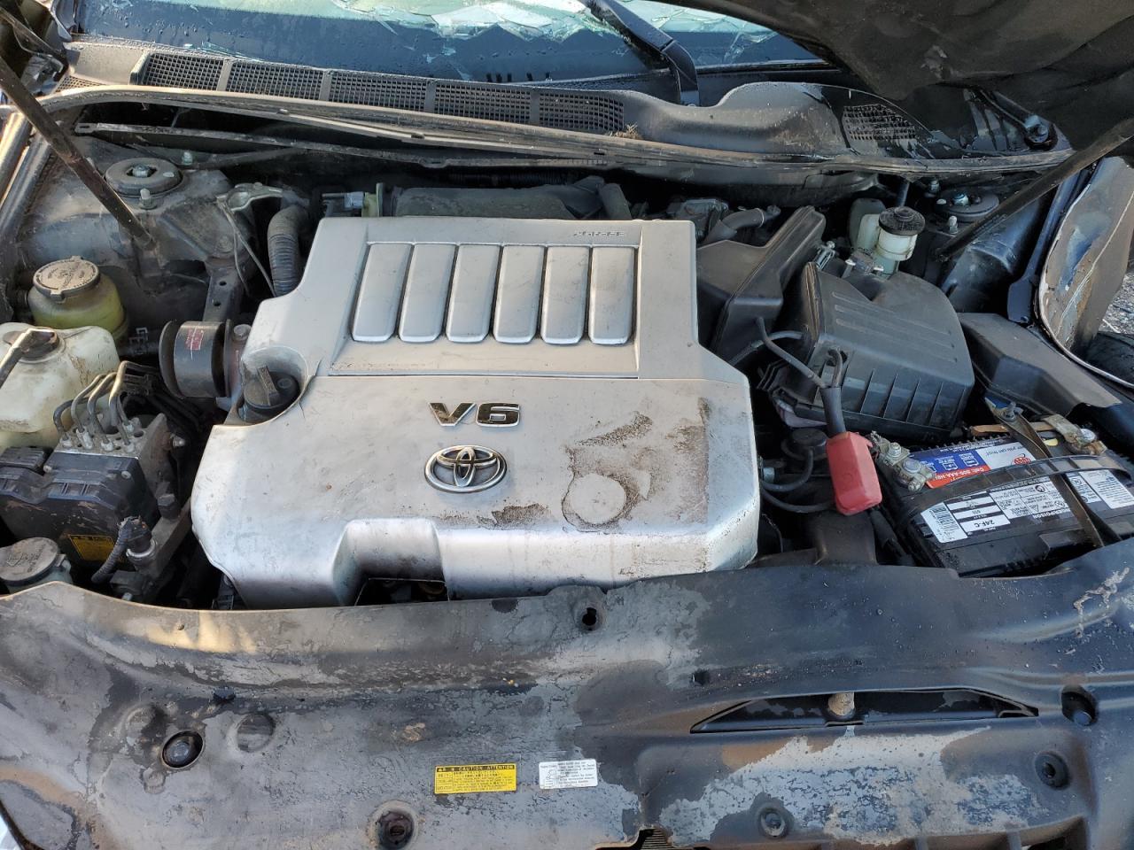 2010 TOYOTA Avalon