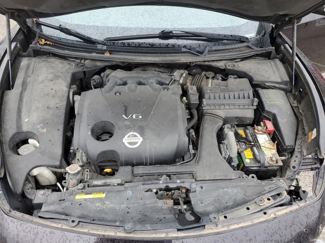 2010 NISSAN Maxima