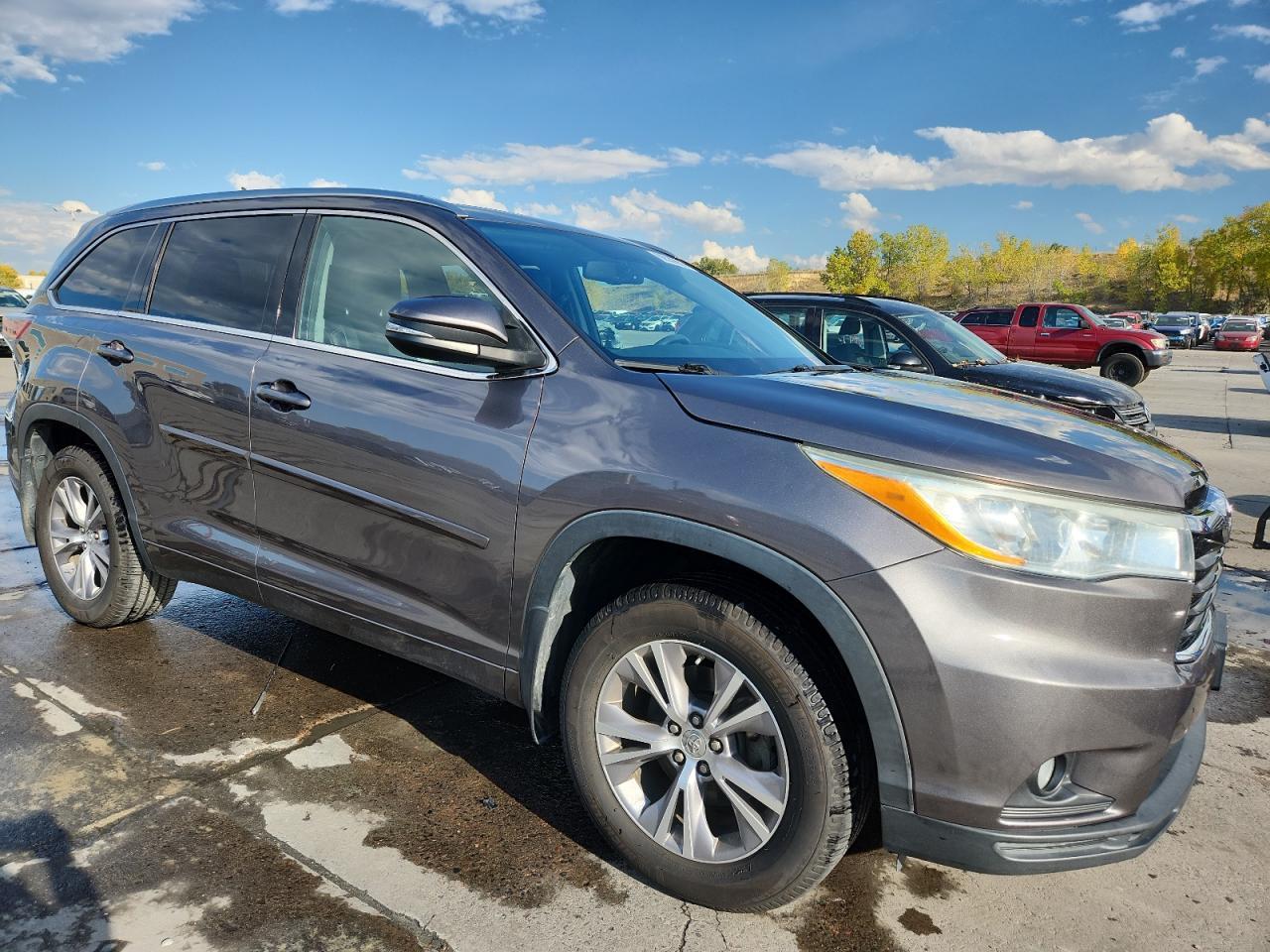 2014 TOYOTA HIGHLANDER