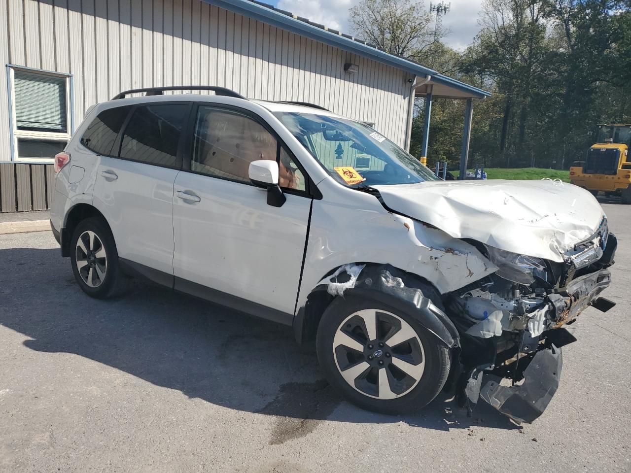 2018 SUBARU FORESTER