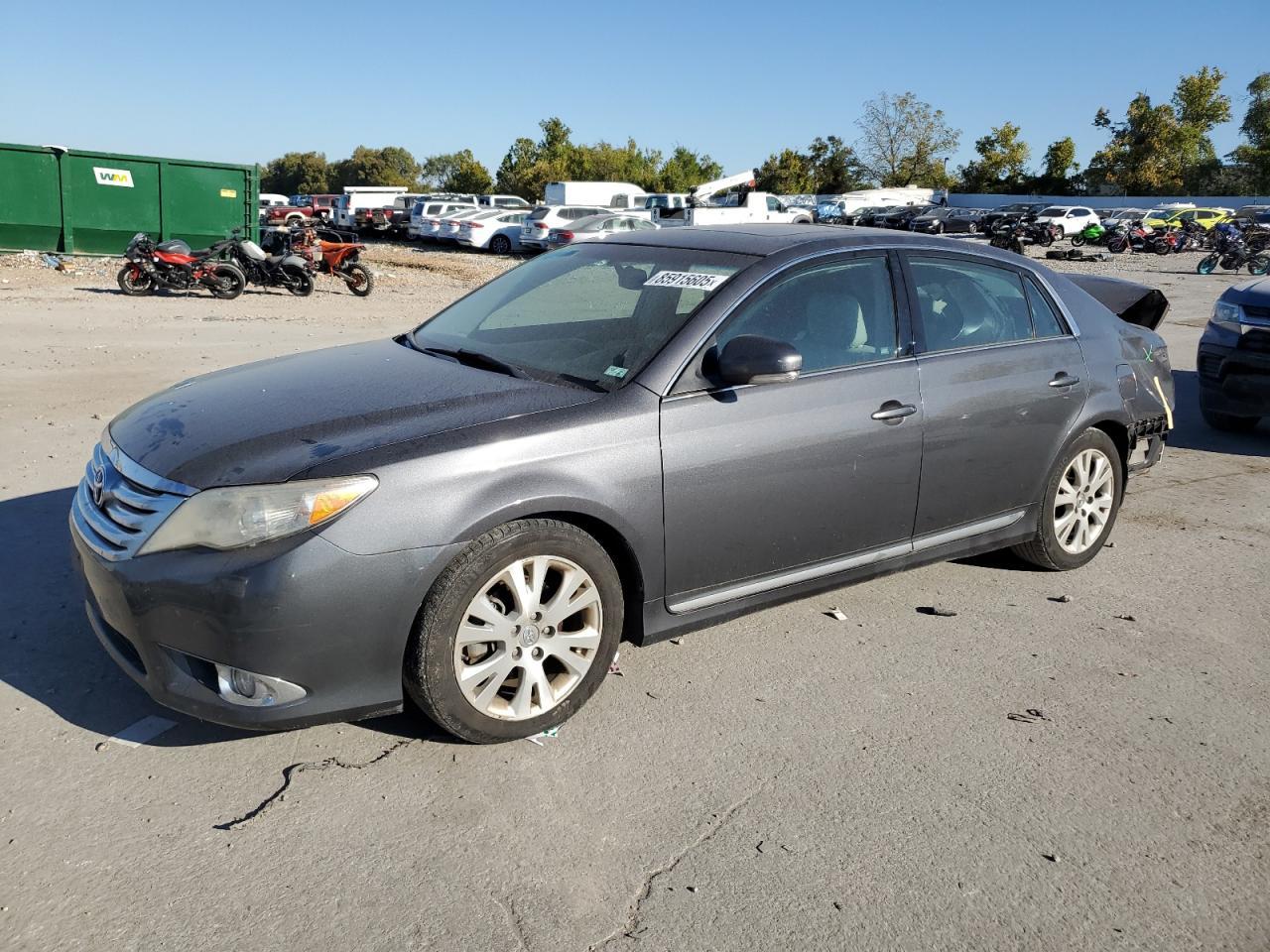 2011 TOYOTA Avalon