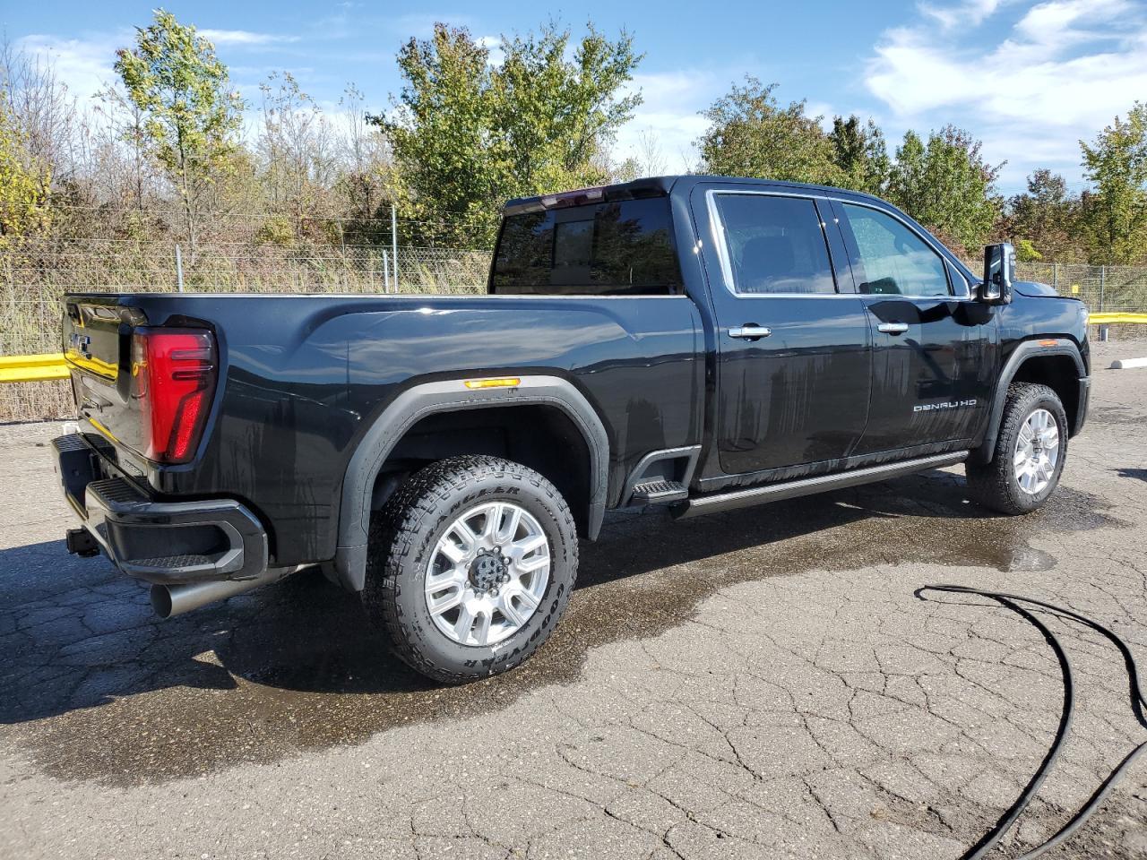 2024 GMC Sierra