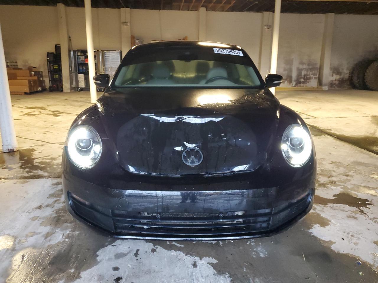 2016 VOLKSWAGEN Beetle