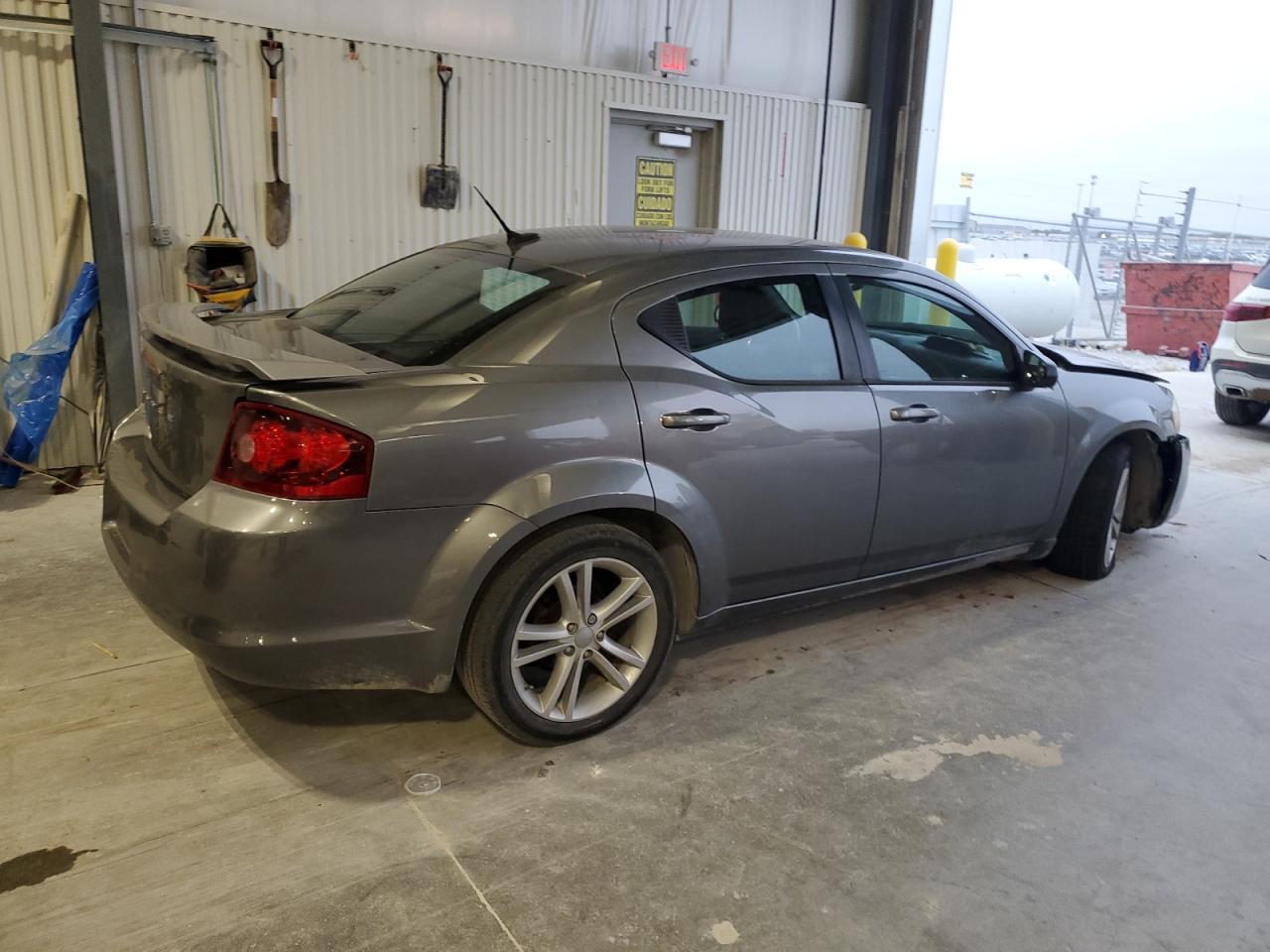 2013 DODGE Avenger