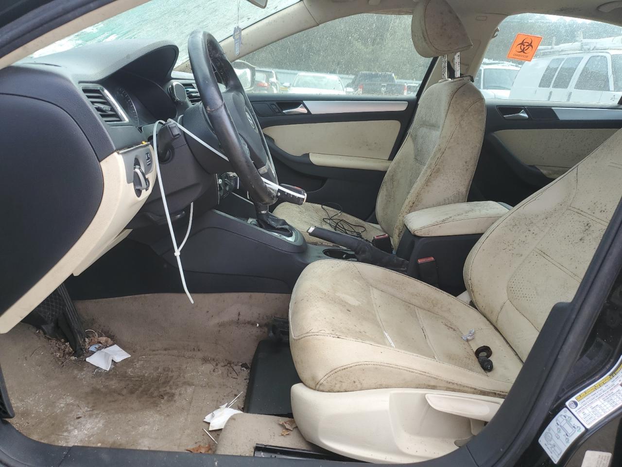 2012 VOLKSWAGEN JETTA