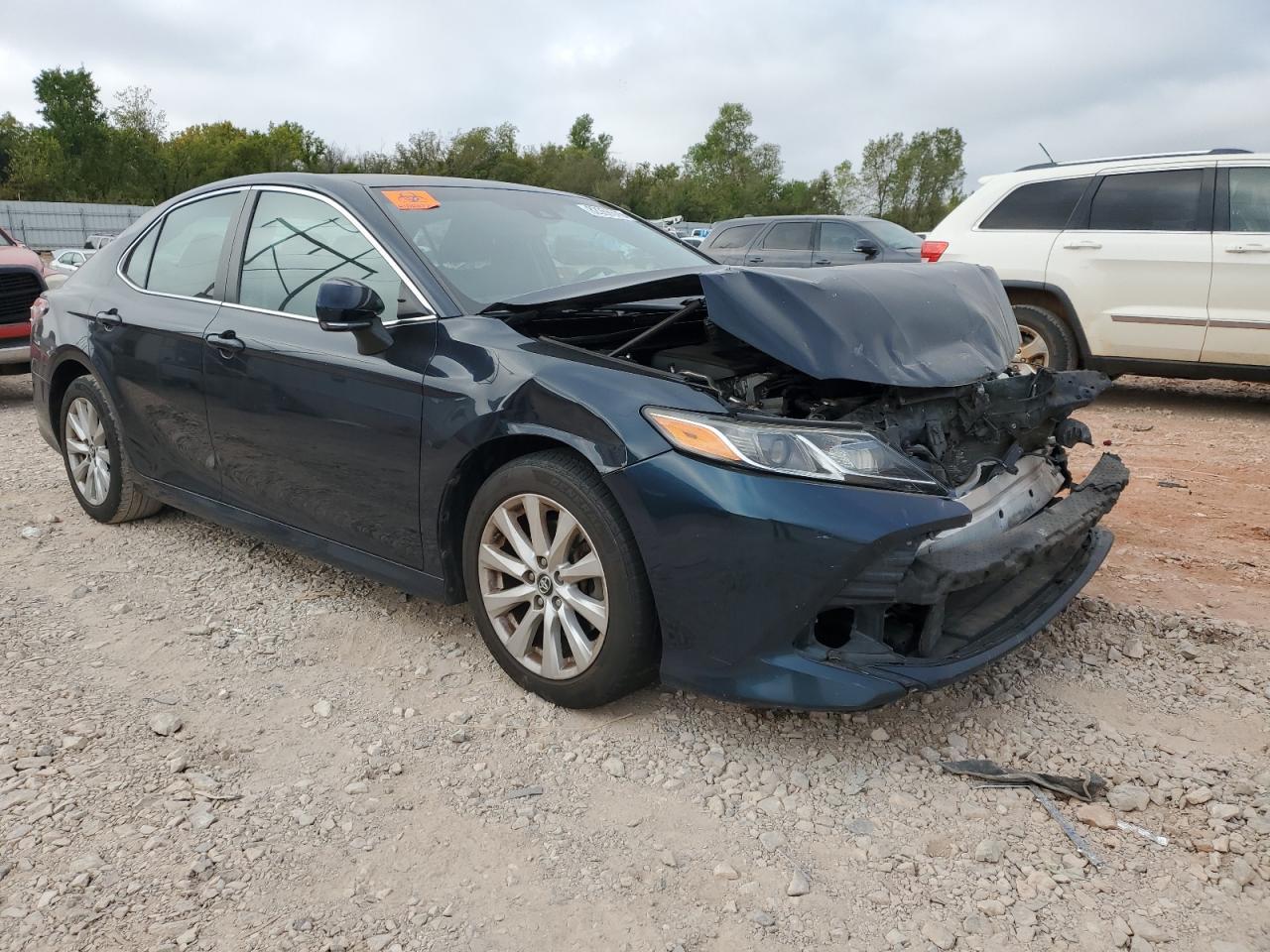 2018 TOYOTA CAMRY