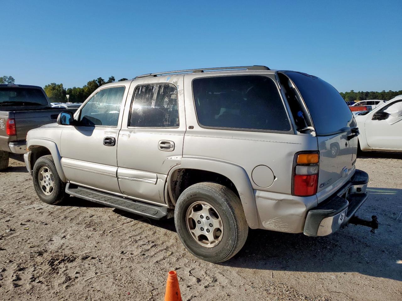 2004 CHEVROLET Tahoe
