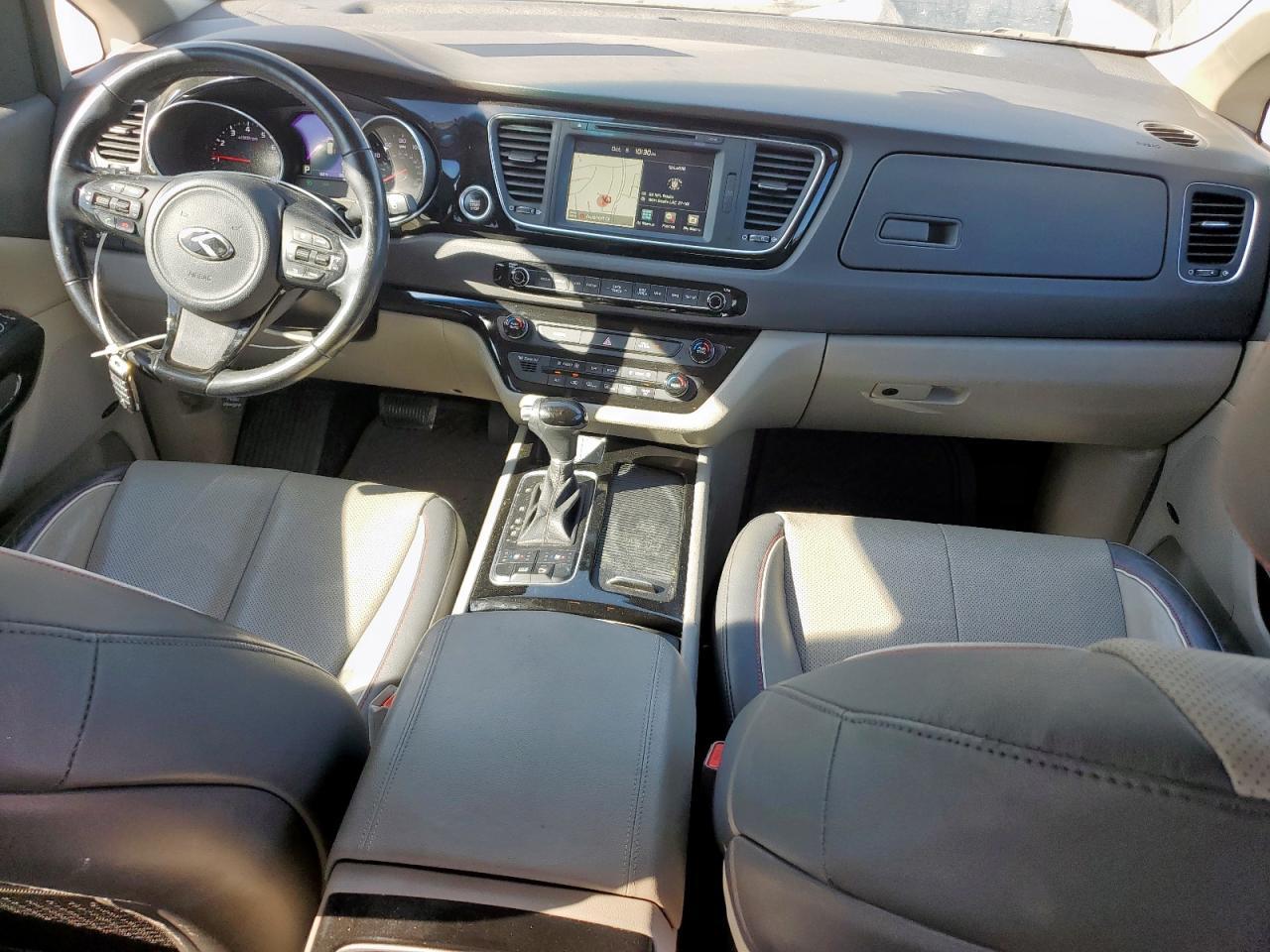 2015 KIA SEDONA