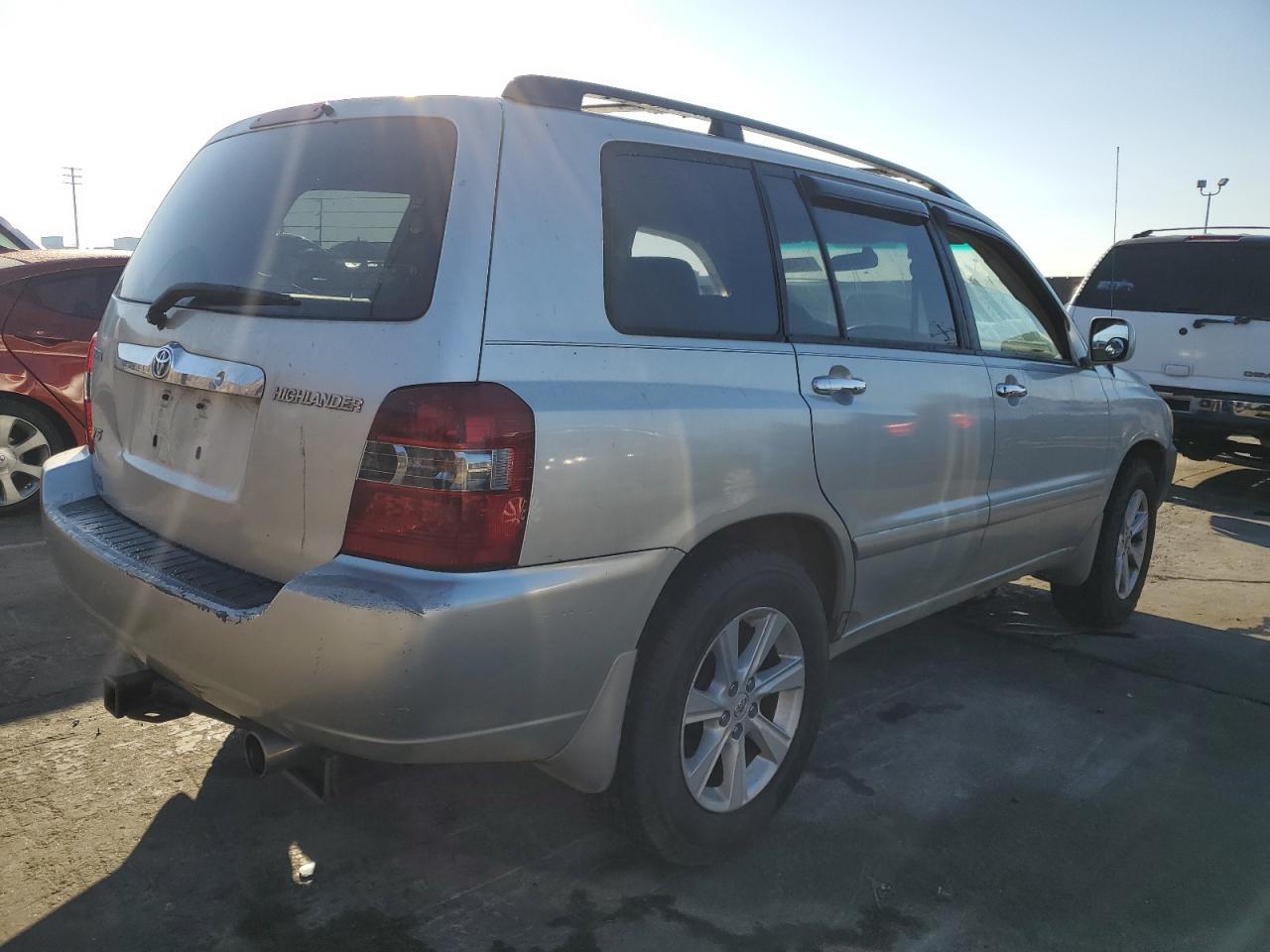 2006 TOYOTA HIGHLANDER