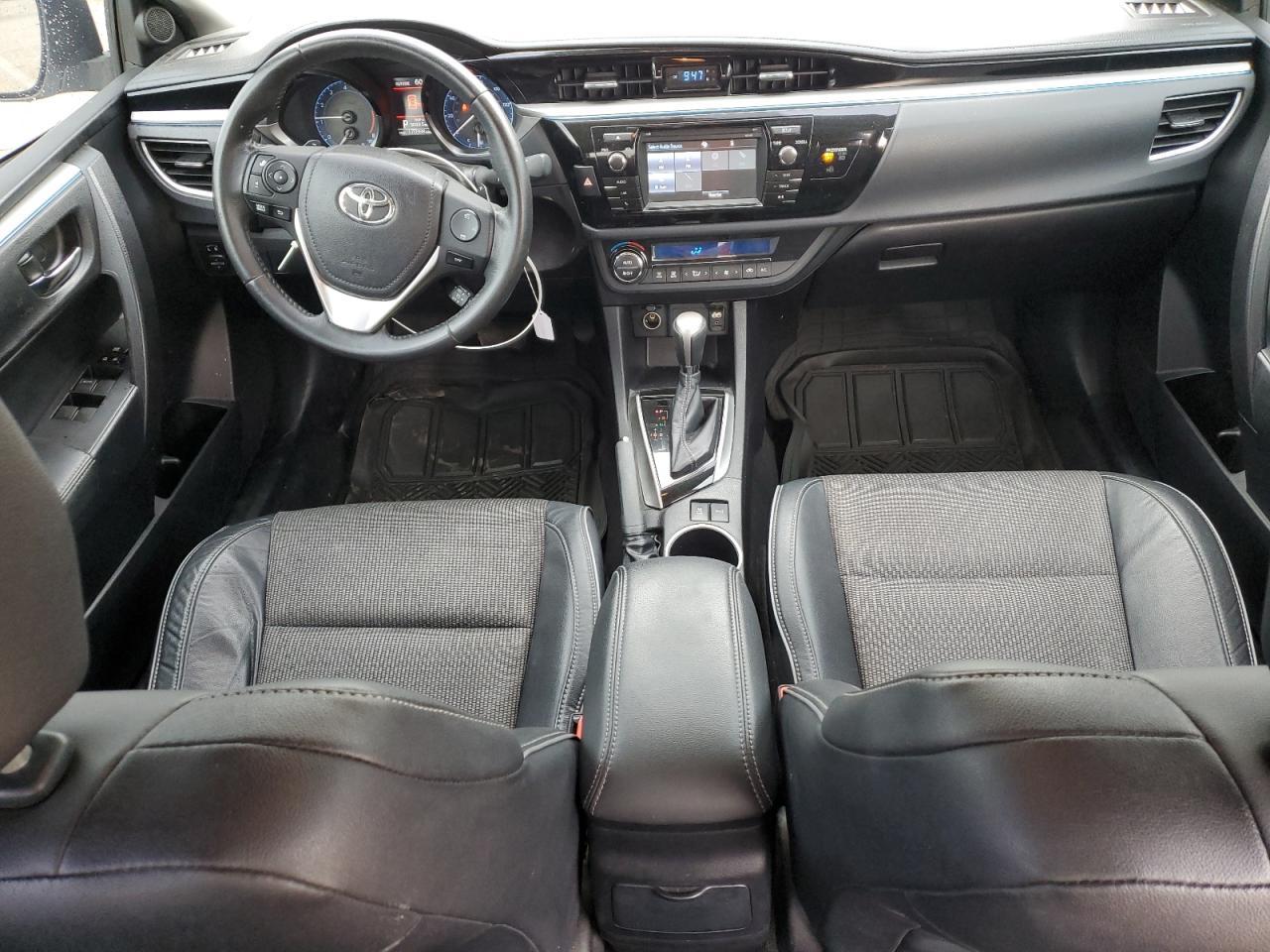 2015 TOYOTA COROLLA