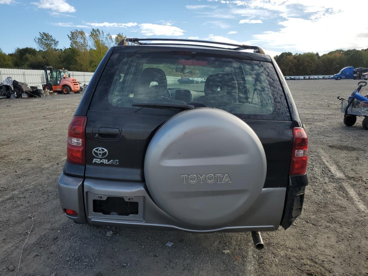 2004 TOYOTA RAV4