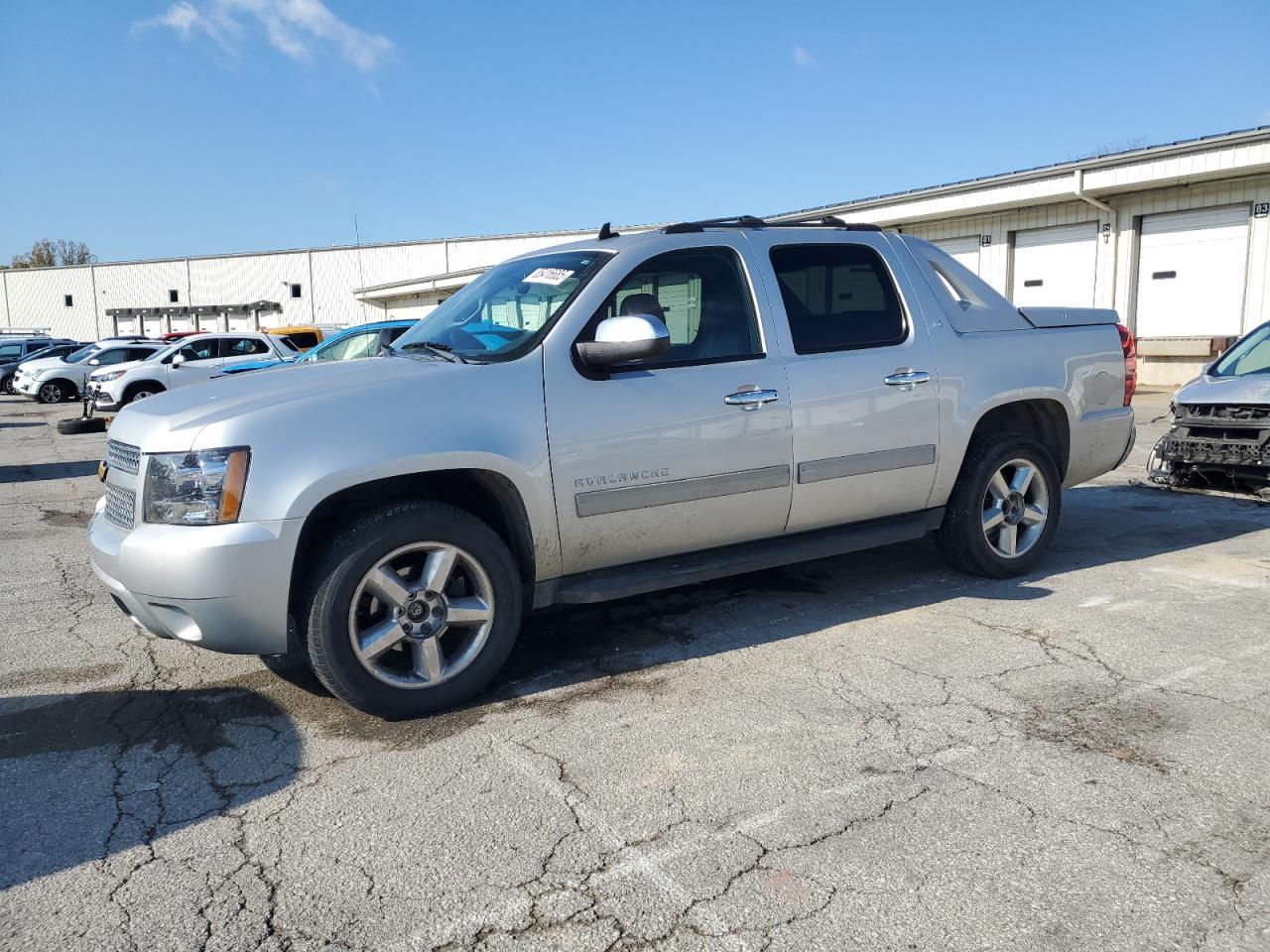 2011 CHEVROLET Avalanche