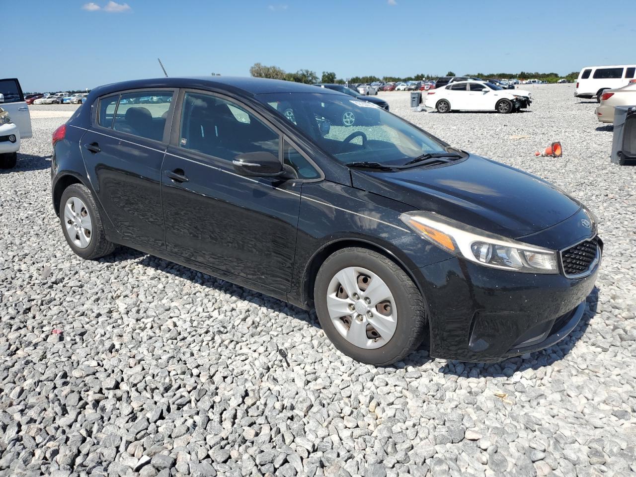 2017 KIA FORTE