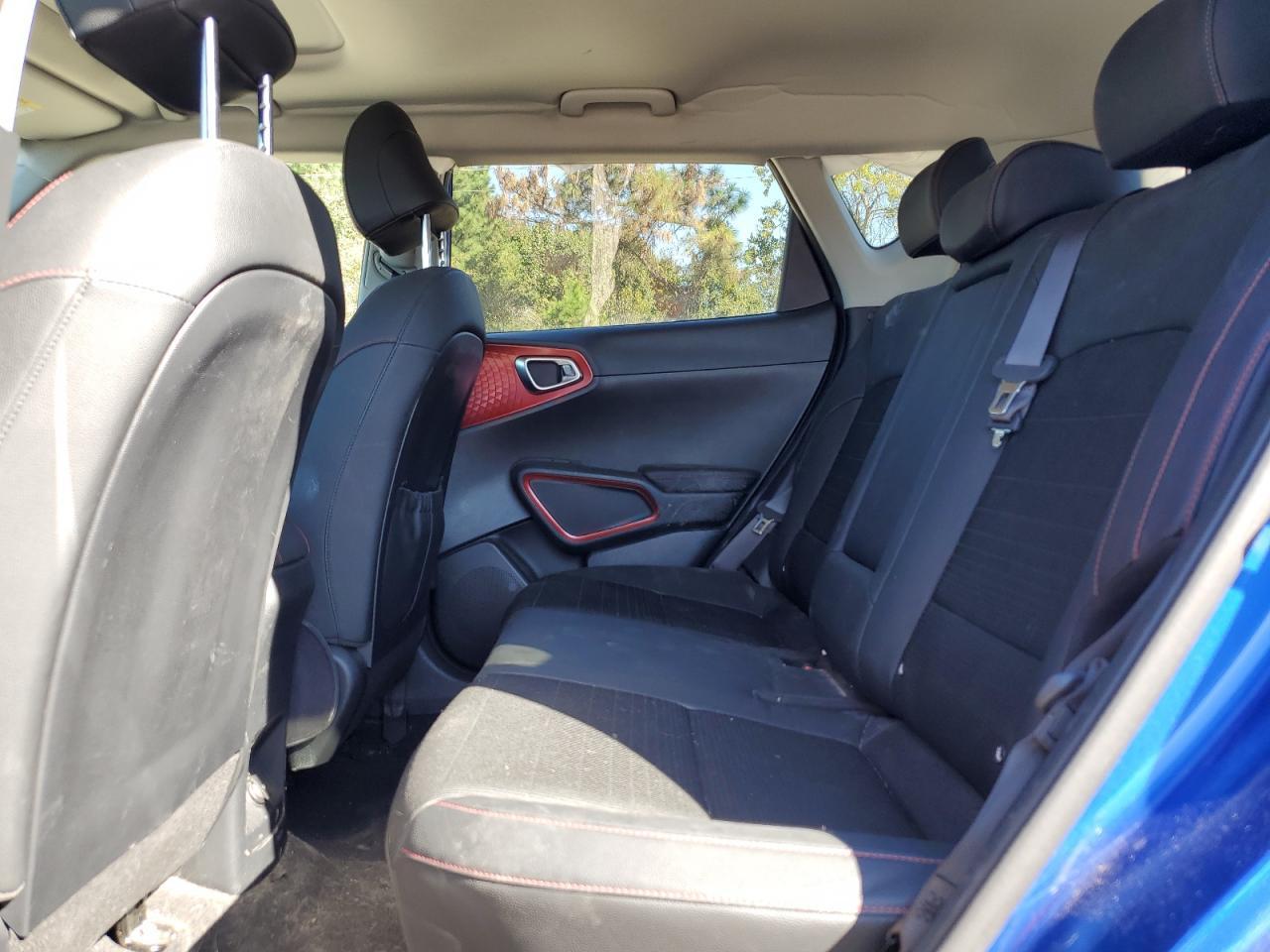 2022 KIA SOUL
