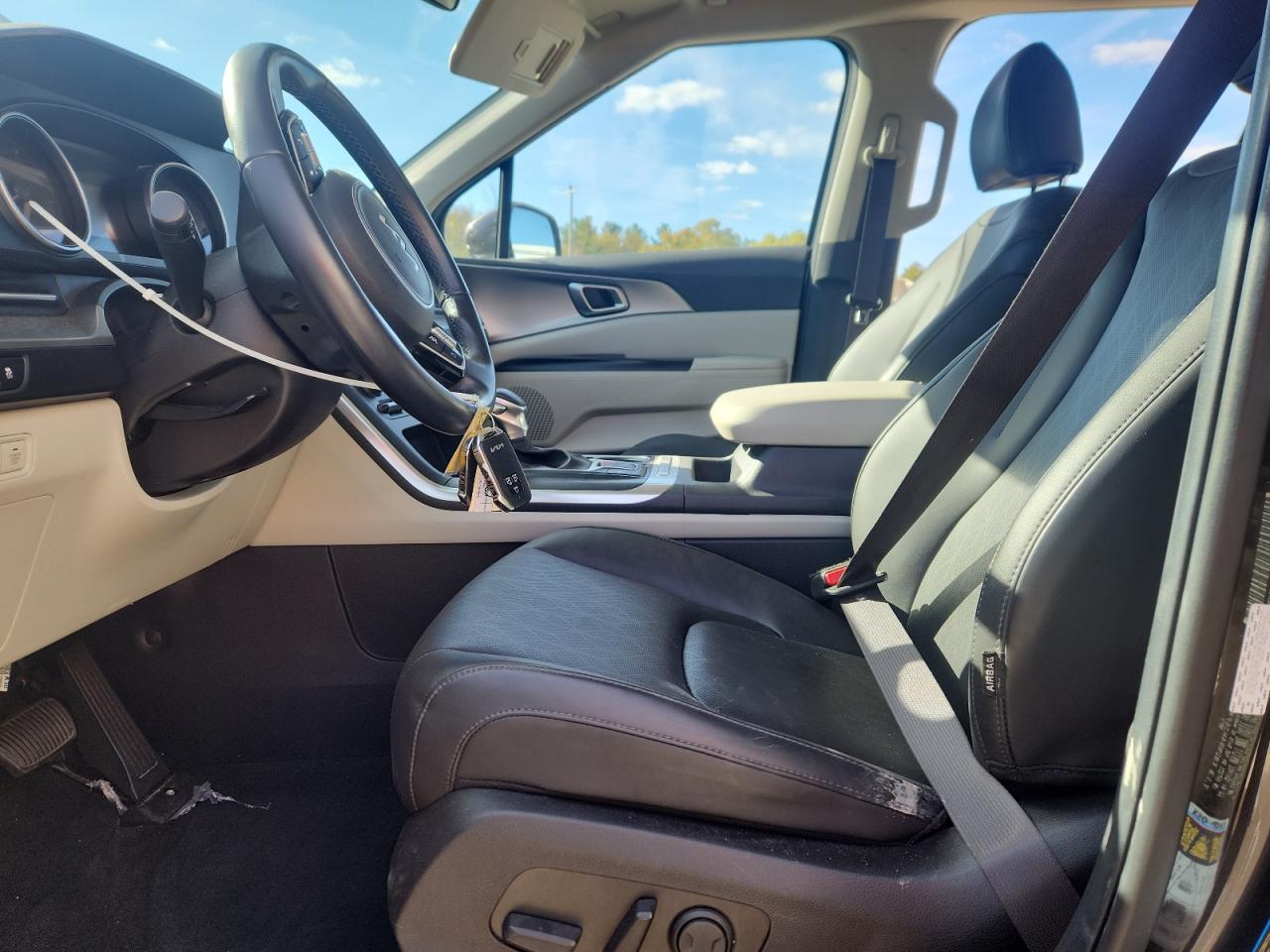 2023 KIA Carnival