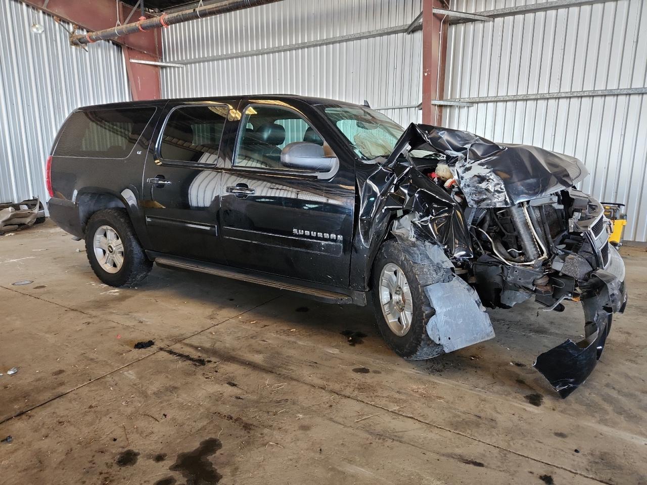 2014 CHEVROLET Suburban