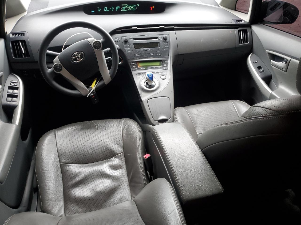 2011 TOYOTA PRIUS