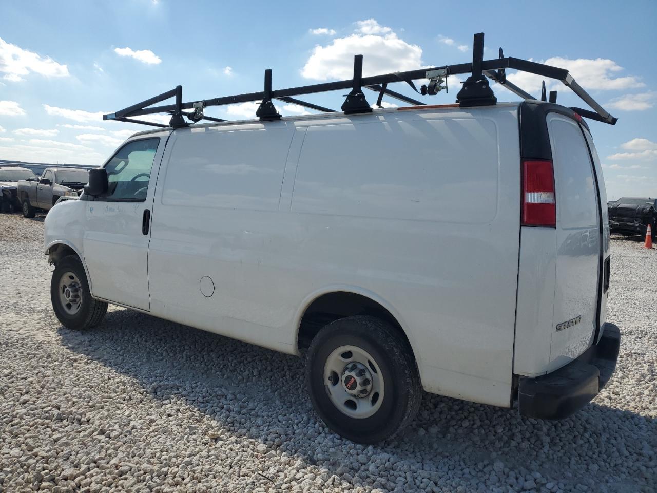 2022 GMC Savana