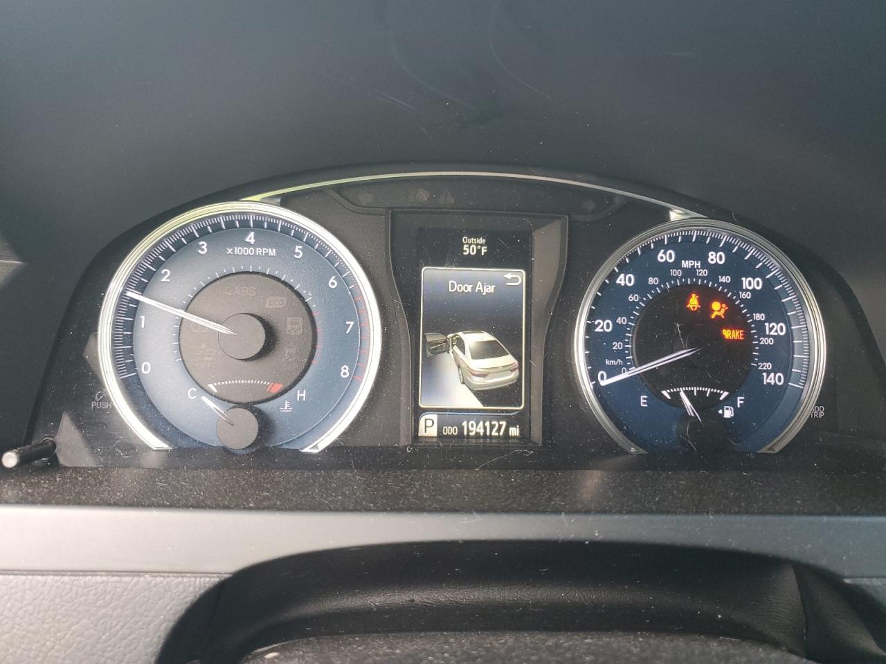 2016 TOYOTA CAMRY
