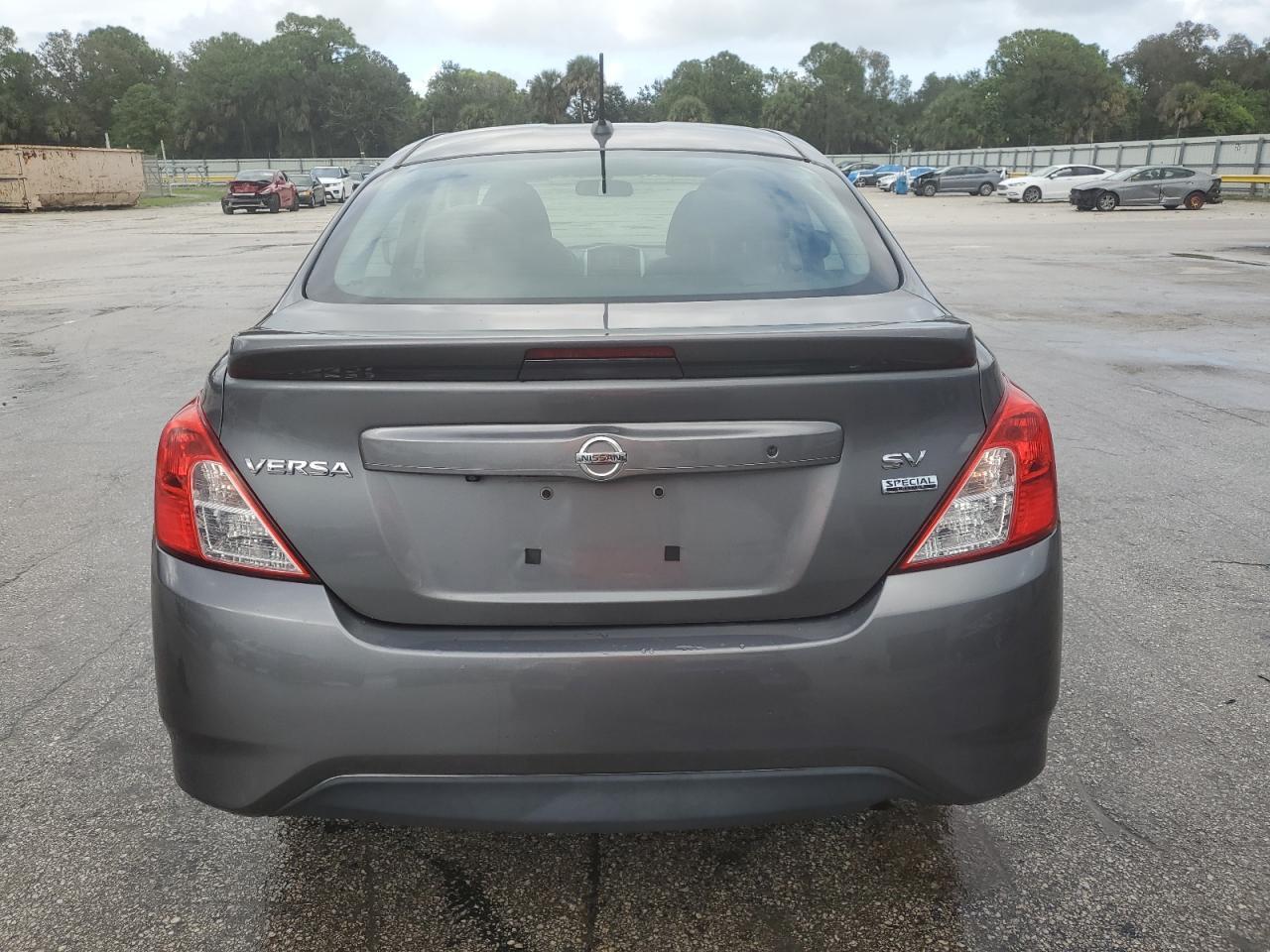 2018 NISSAN VERSA