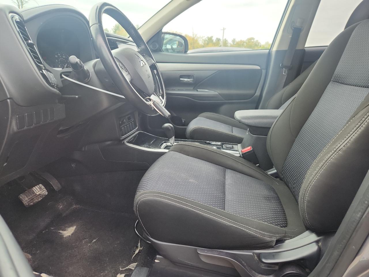 2017 MITSUBISHI outlander