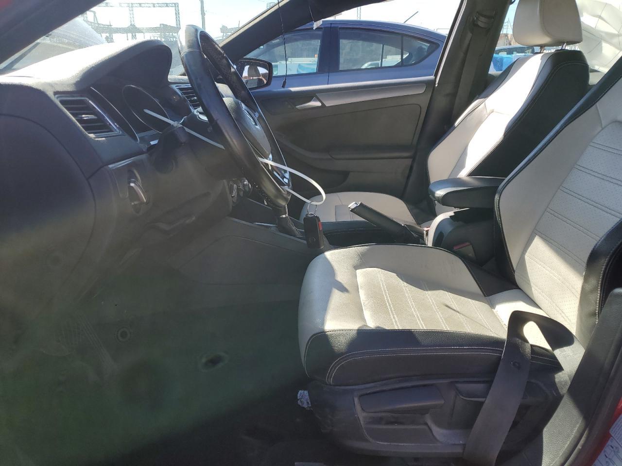 2016 VOLKSWAGEN JETTA