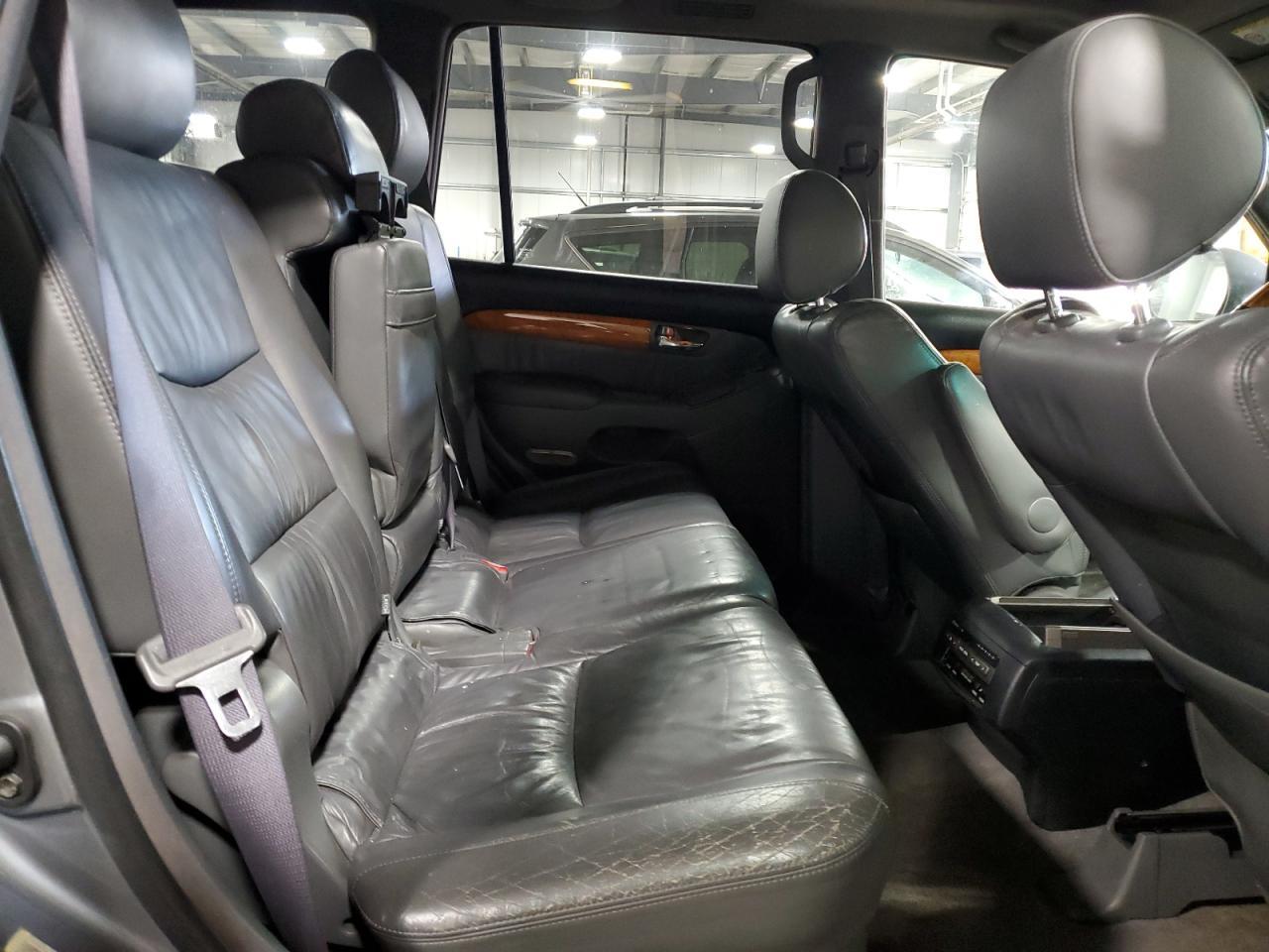 2004 LEXUS Gx