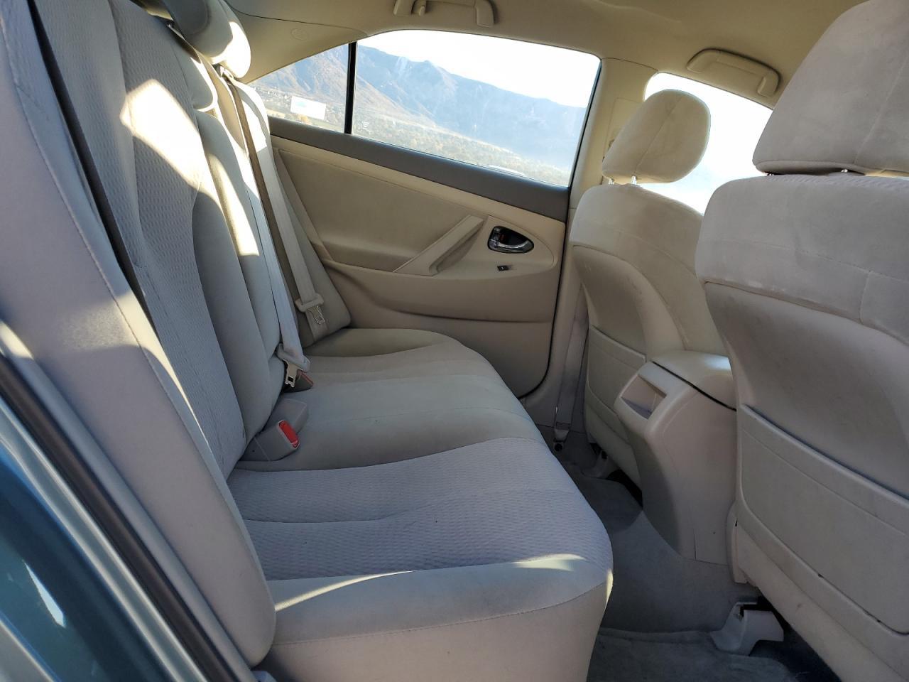 2010 TOYOTA CAMRY
