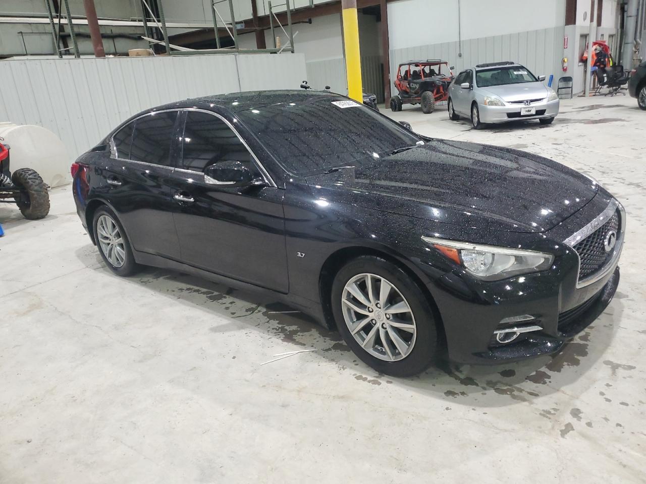 2015 INFINITI Q50