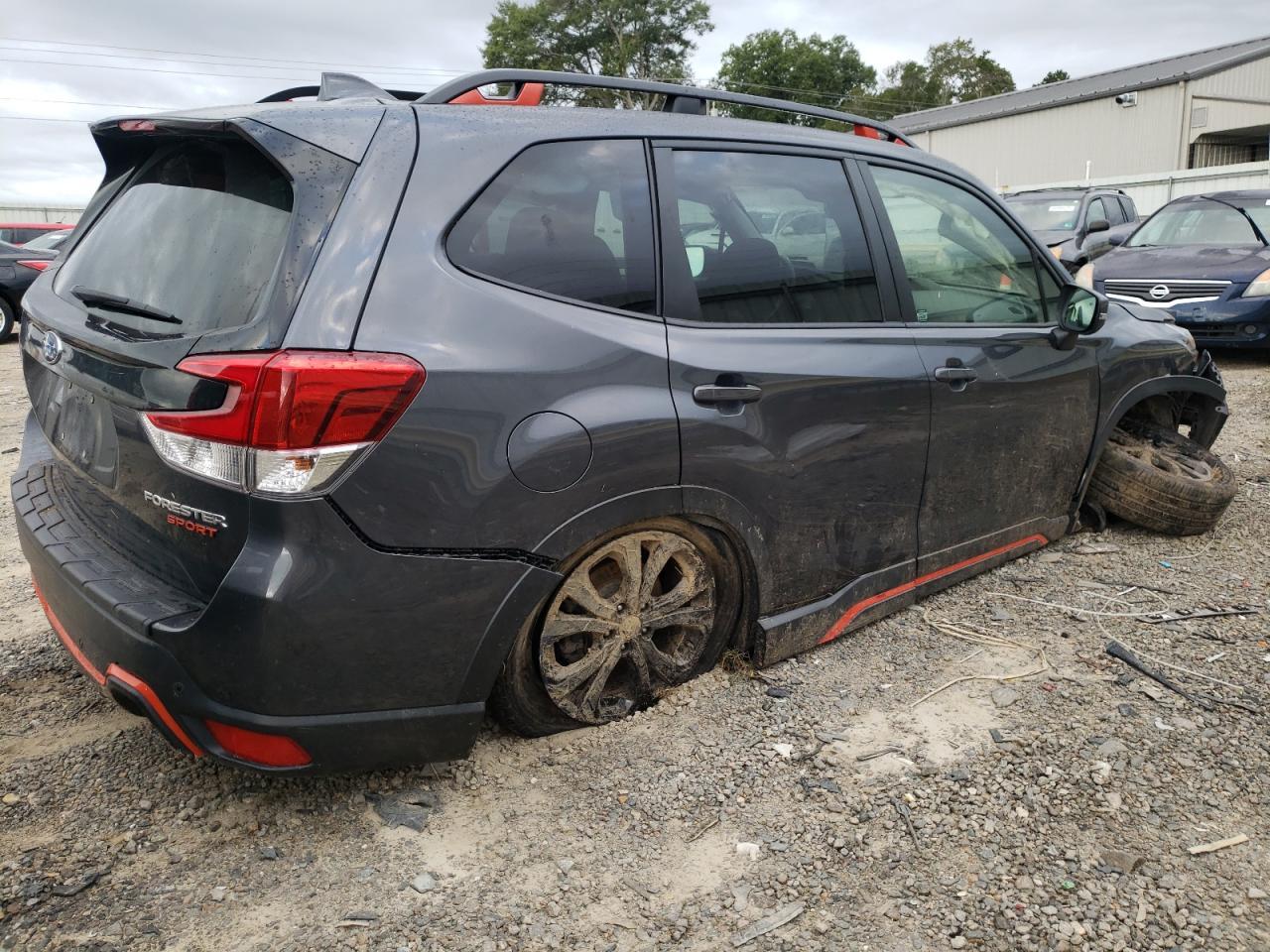 2022 SUBARU FORESTER