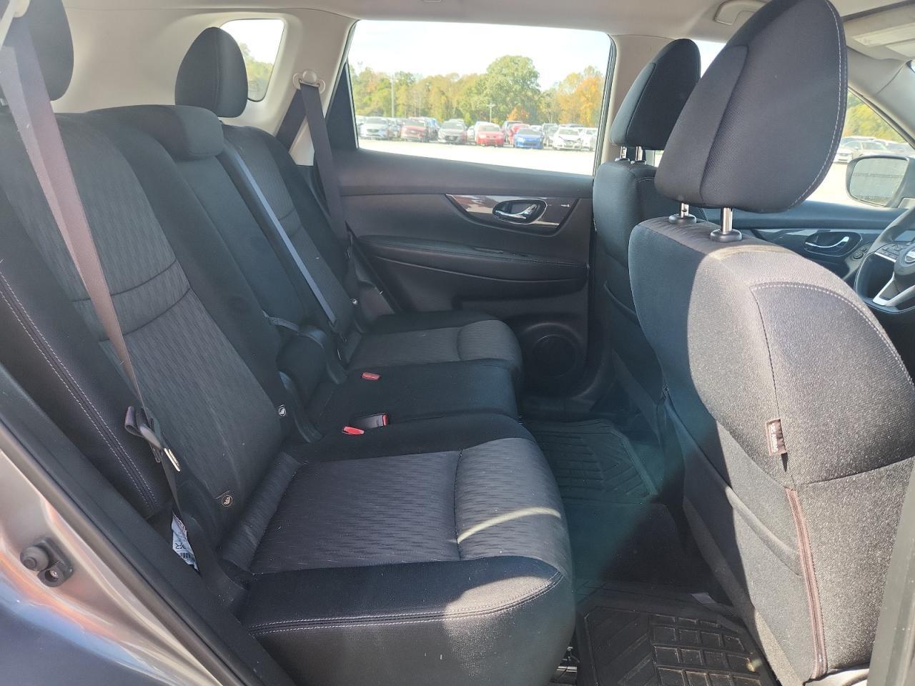 2017 NISSAN ROGUE