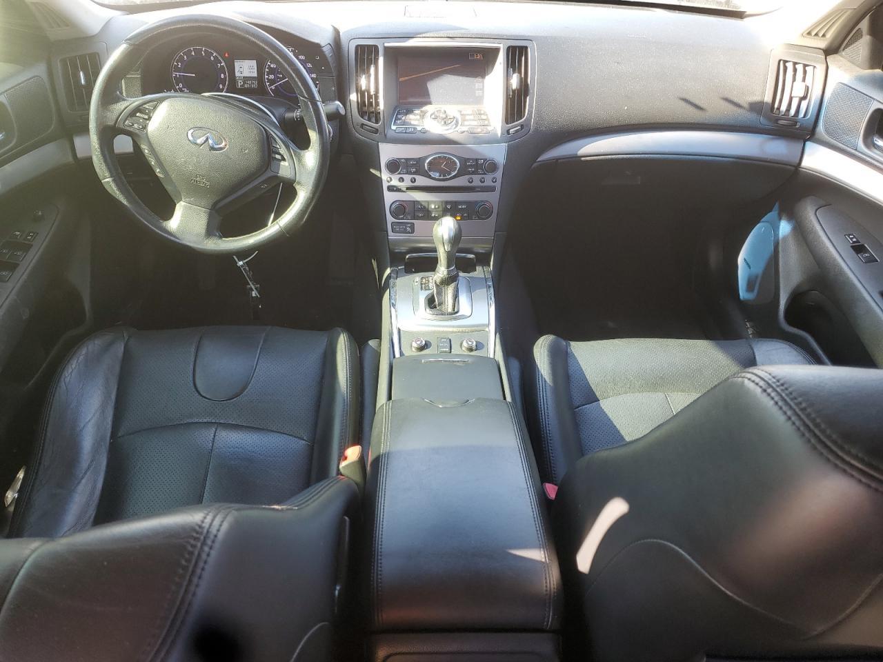 2015 INFINITI Q40