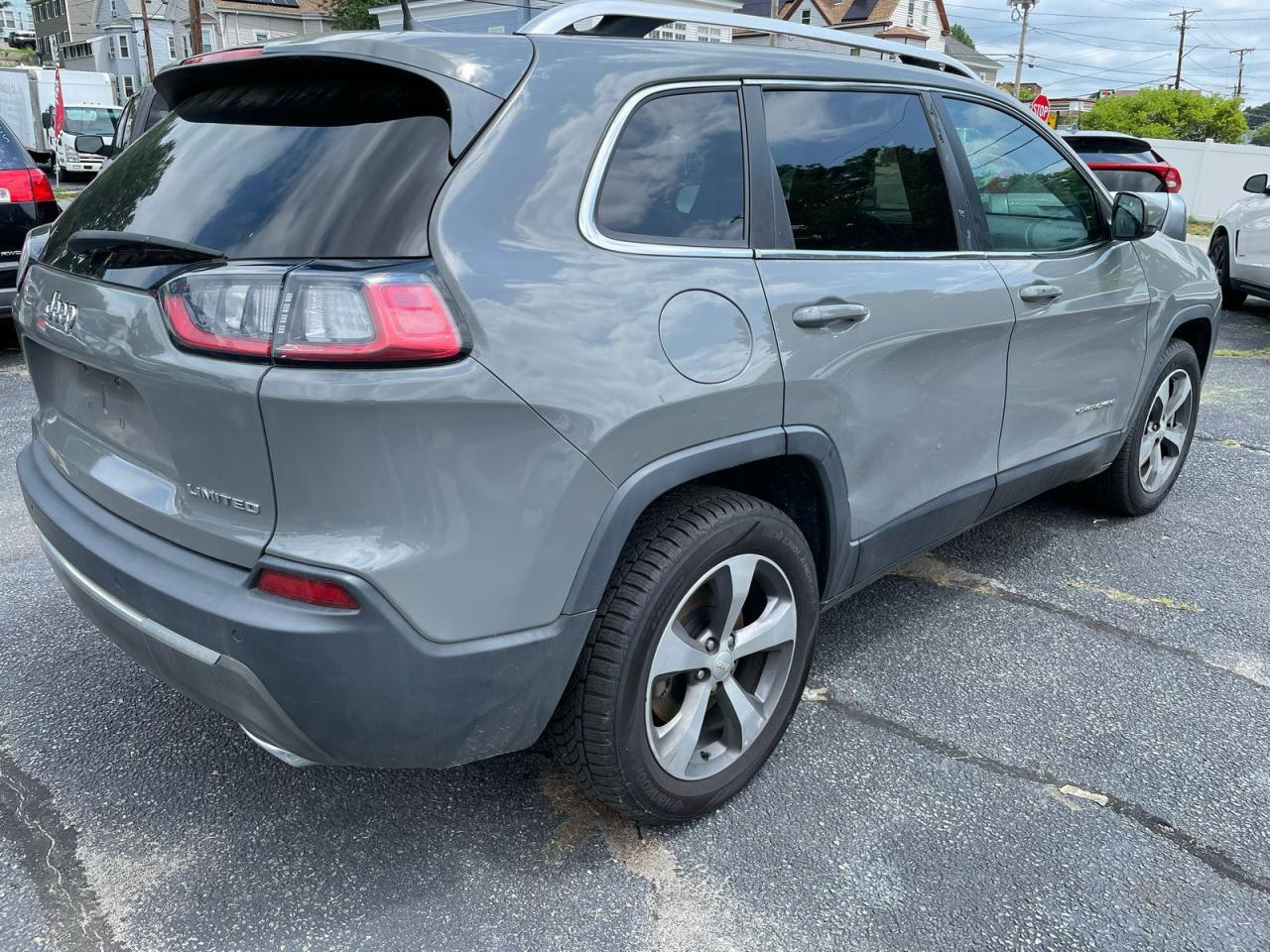2020 JEEP CHEROKEE