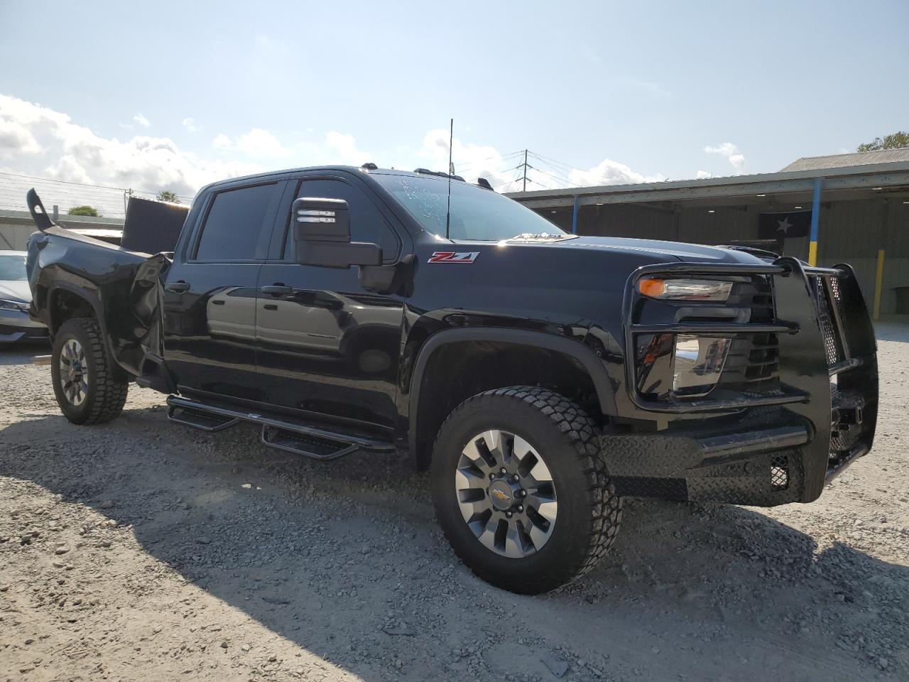 2025 CHEVROLET Silverado