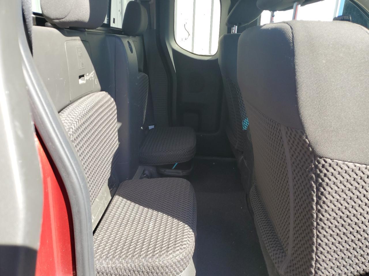 2015 NISSAN Frontier