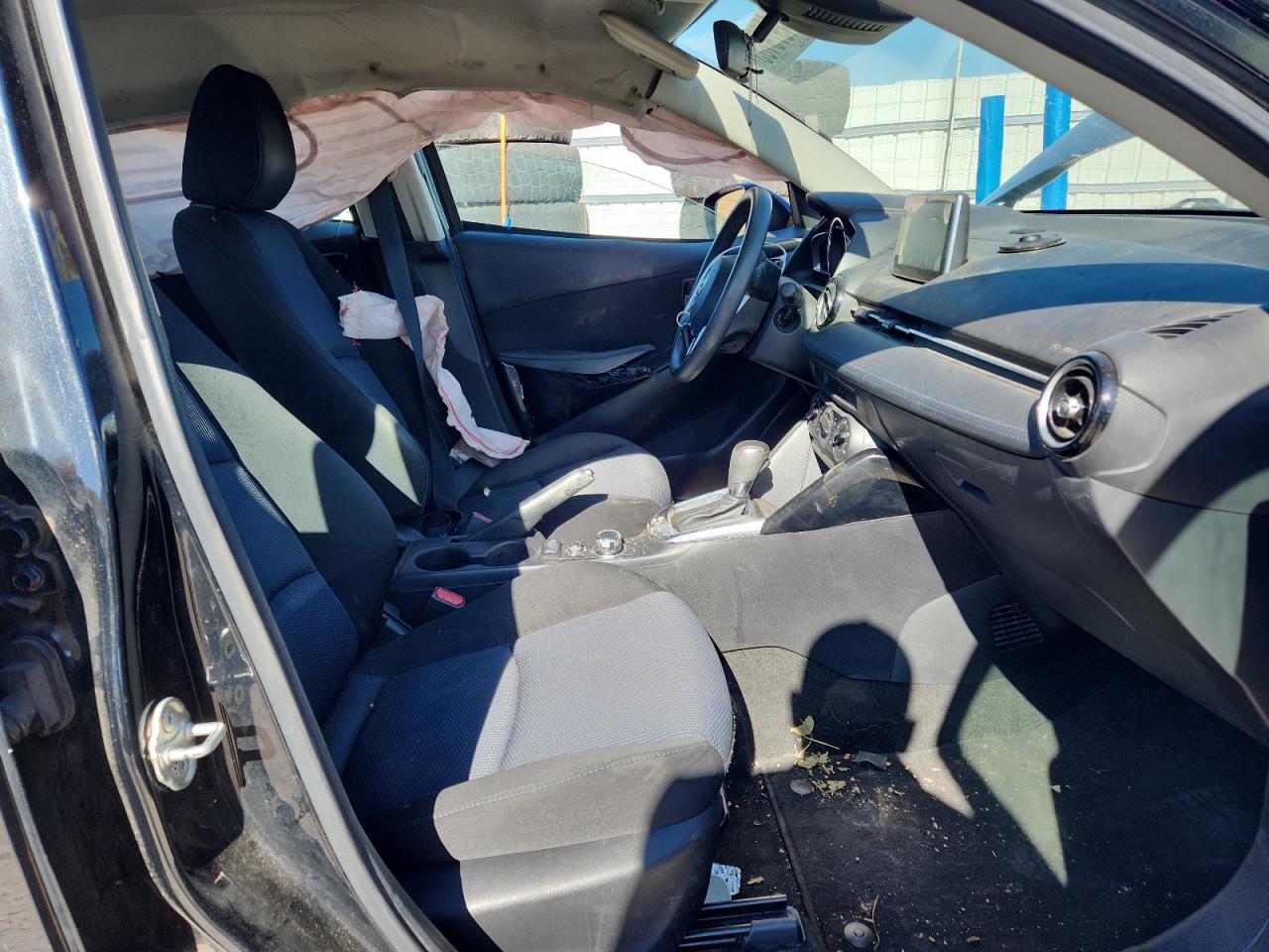 2016 TOYOTA SCION