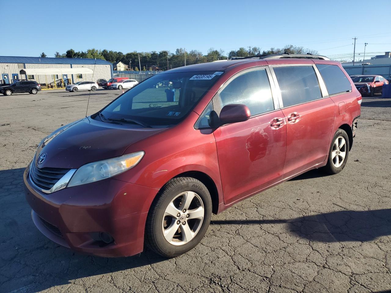 2012 TOYOTA SIENNA