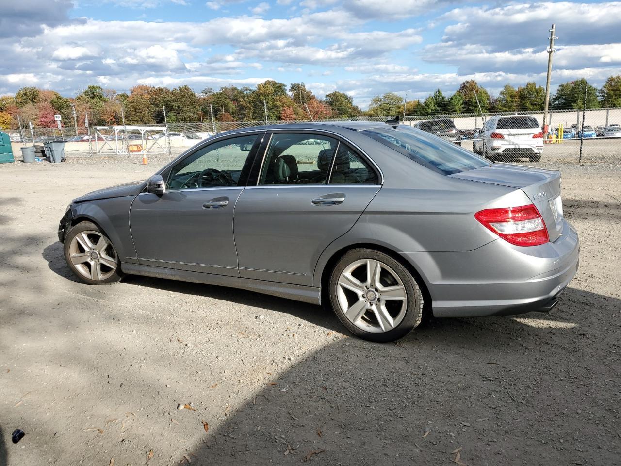 2011 MERCEDES-BENZ C-CLASS