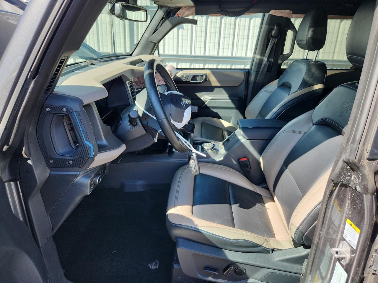 2024 FORD Bronco