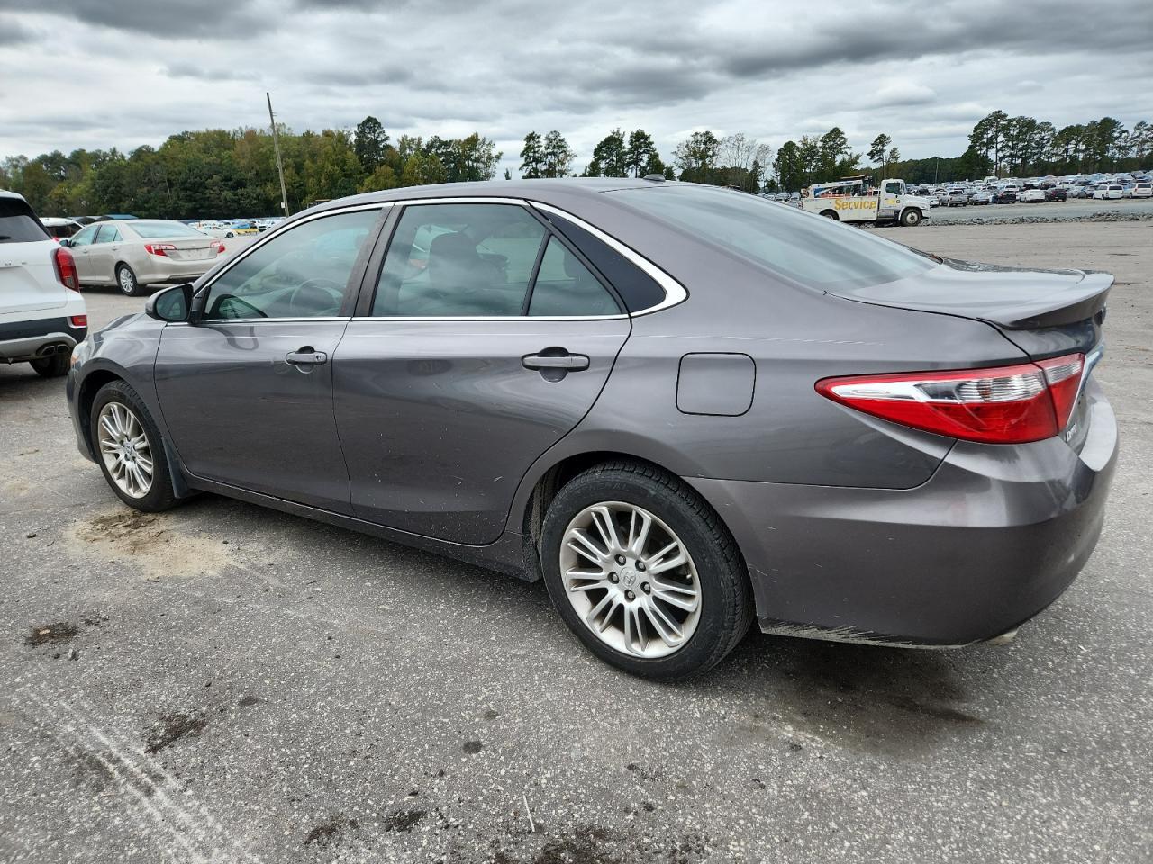 2016 TOYOTA CAMRY