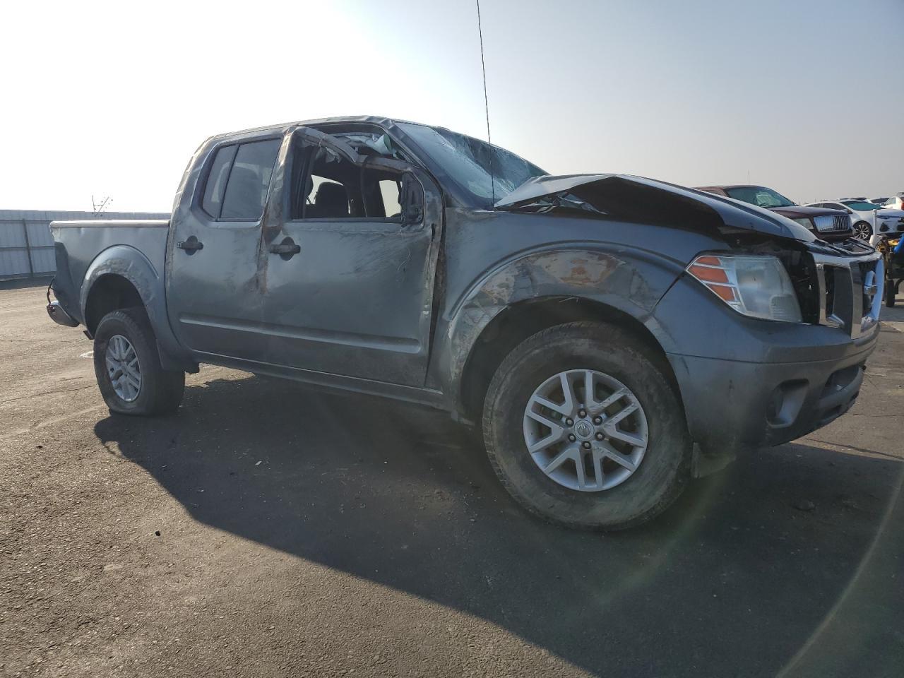 2016 NISSAN Frontier