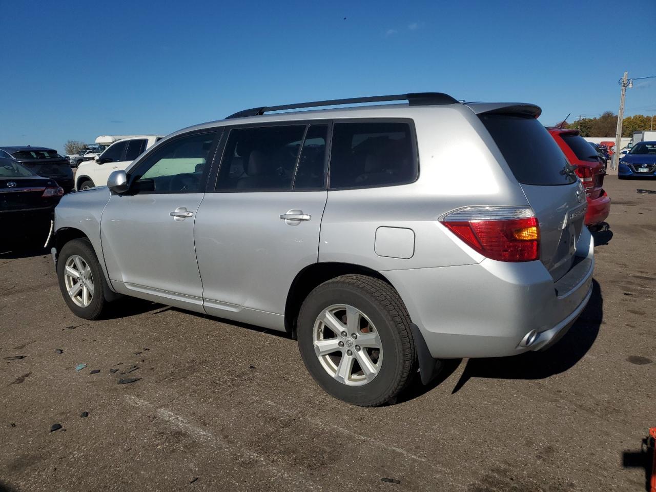 2010 TOYOTA HIGHLANDER