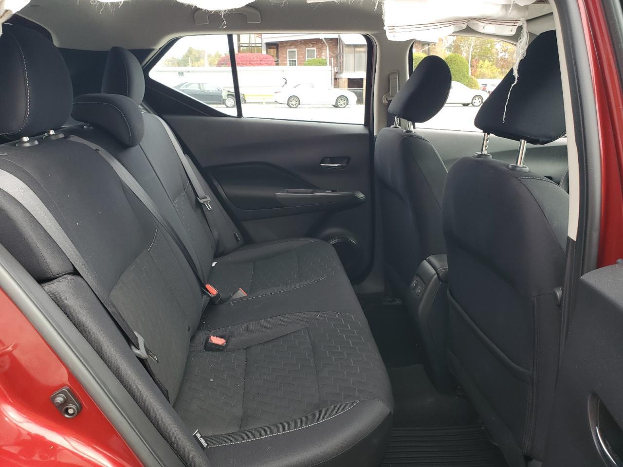 2024 NISSAN KICKS