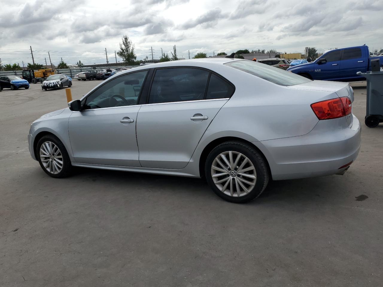 2012 VOLKSWAGEN JETTA