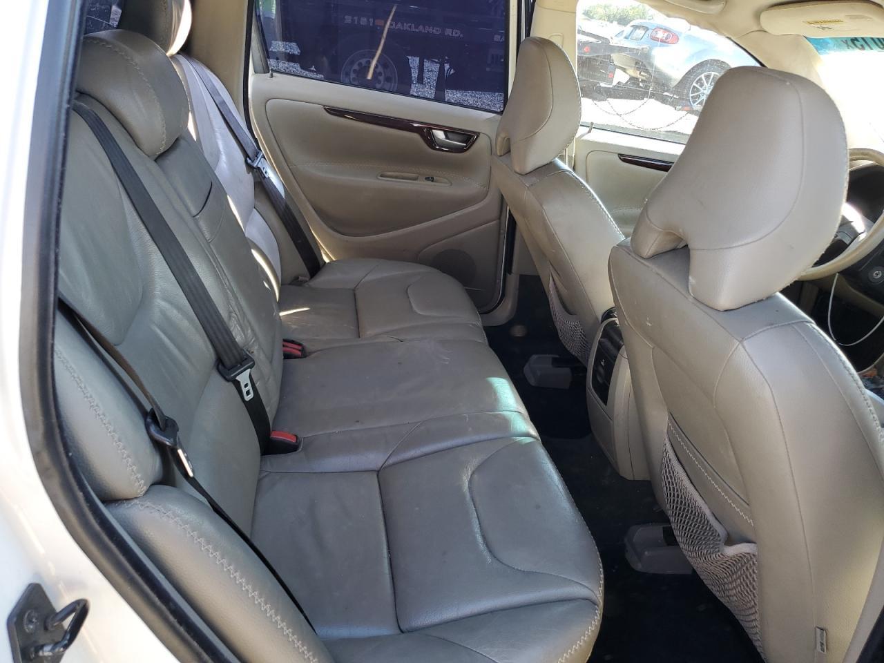 2007 VOLVO XC70