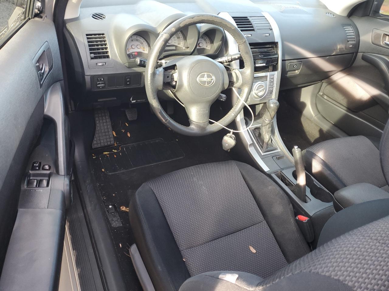 2005 TOYOTA SCION
