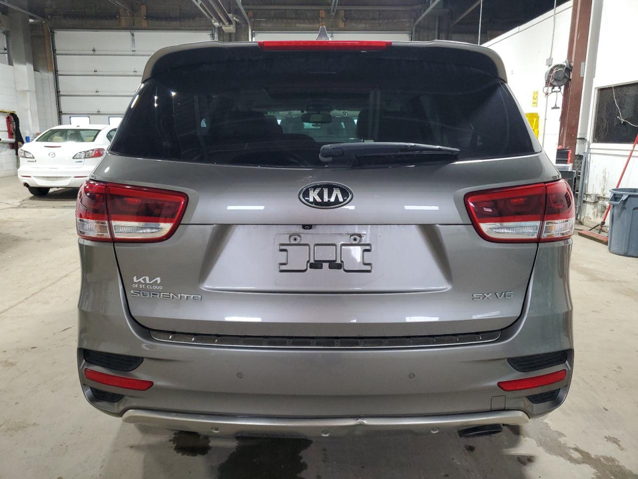 2016 KIA SORENTO